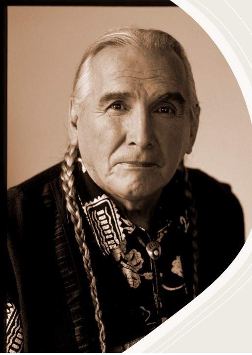 I had the privilege of working at the Wandering Spirit School which Vern and his then wife Pauline Shirt were running. It was here the inspiration for my painting for Magical Earth Secrets was born. I enjoyed working with the students so much arranged to go back over a 4 year period for a 3 week session on creativity. 